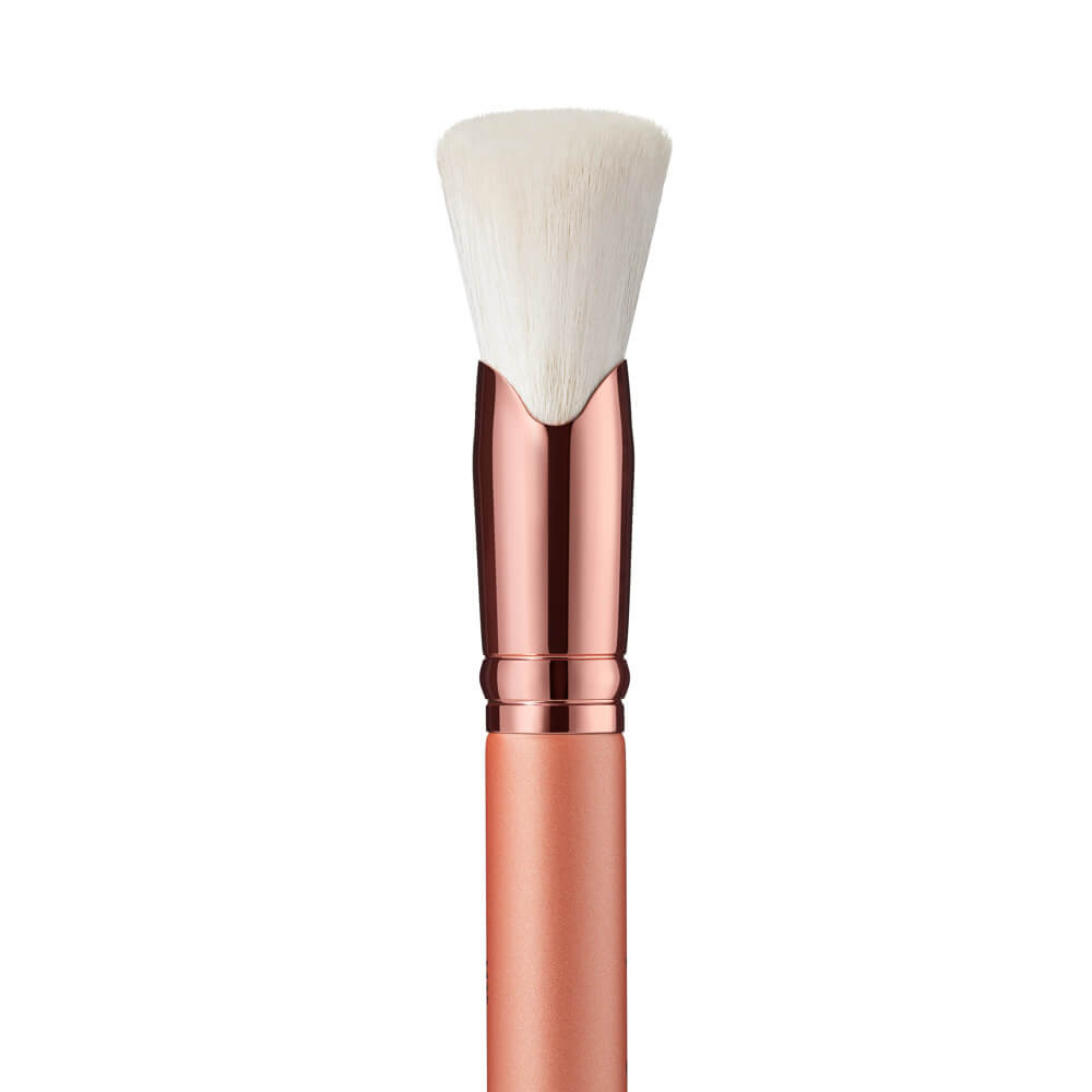 MAC 143s Bronzer Fan Brush